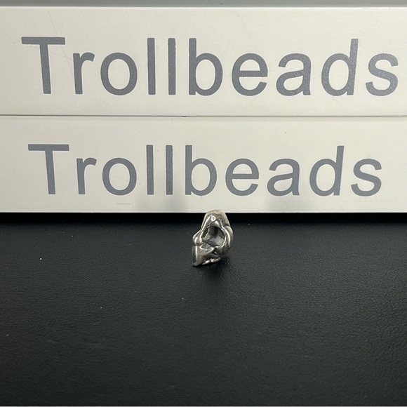 Trollbeads Jewelry - Trollbeads Retired Penguin & Baby Bead- 11283